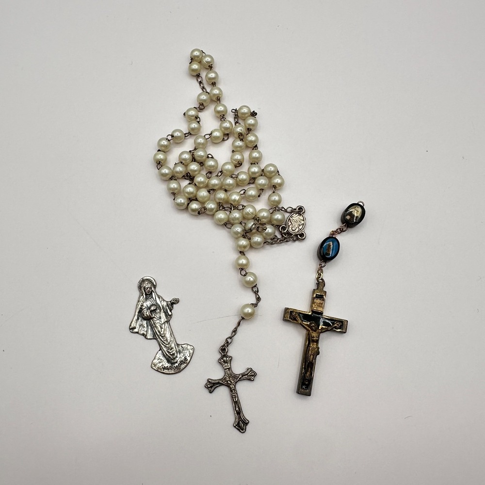 VTG 90s Catholic Rosary Faux Pearl Necklace Virgin Mary Crucifix Set